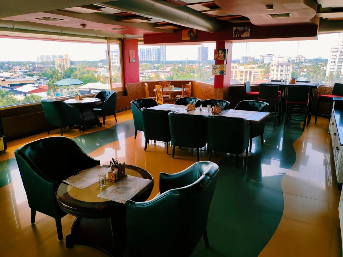 ホテル プレジデンシー Kochi エクステリア 写真
