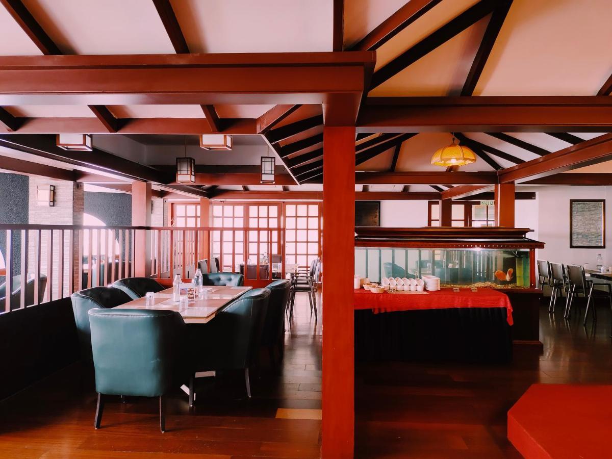 ホテル プレジデンシー Kochi エクステリア 写真
