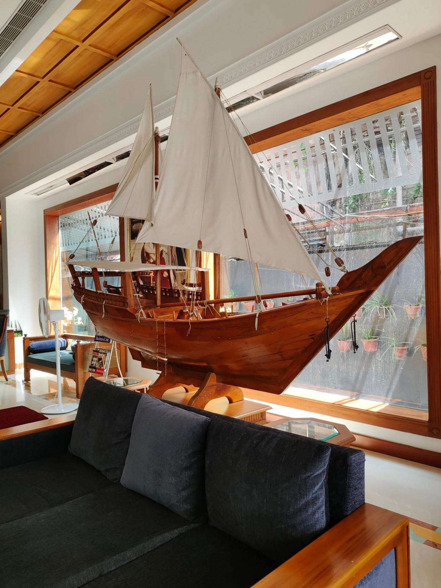 ホテル プレジデンシー Kochi エクステリア 写真